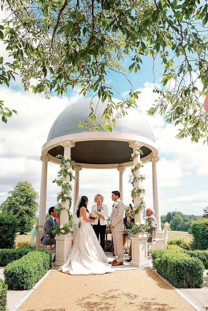 wedding under the dome at froyle park