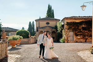 couple portrait at catignano wedding