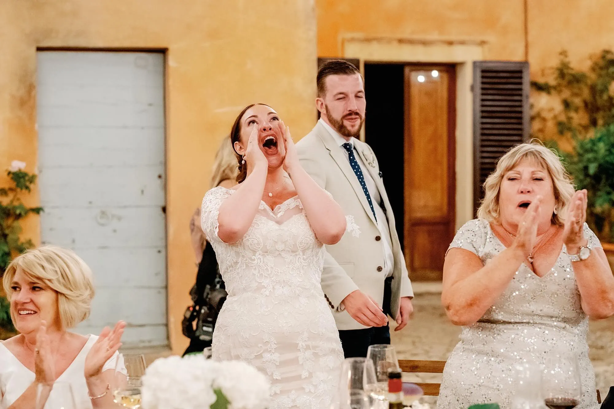 Bride delighted at the speech in Italy