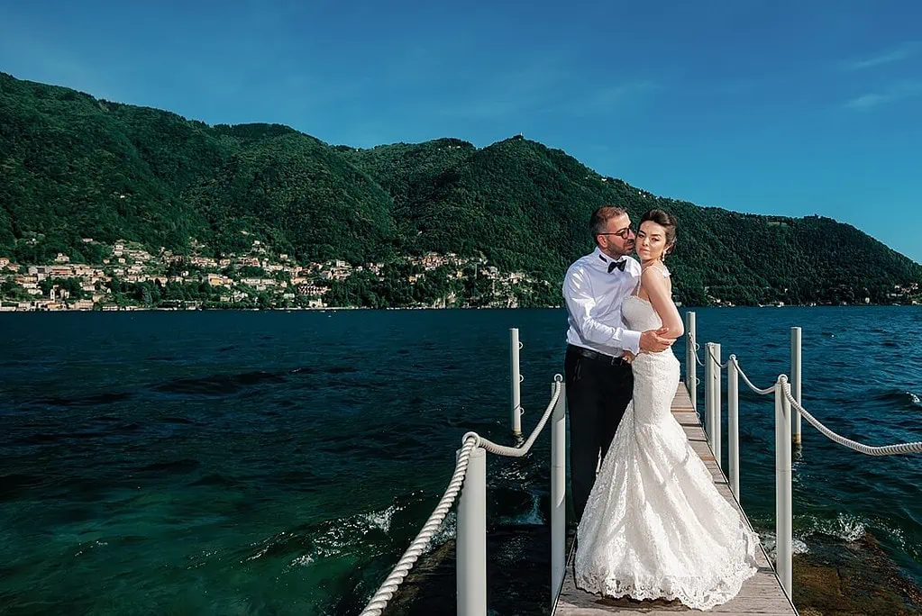 couple portrait at Lake Como