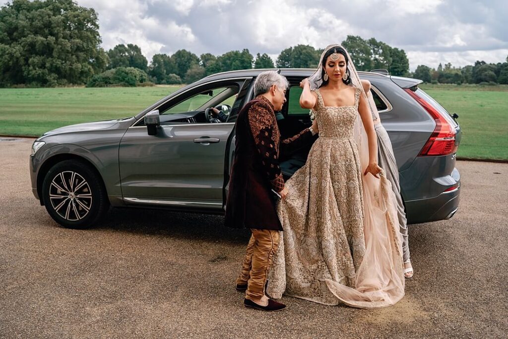 bride arriving at Syon House