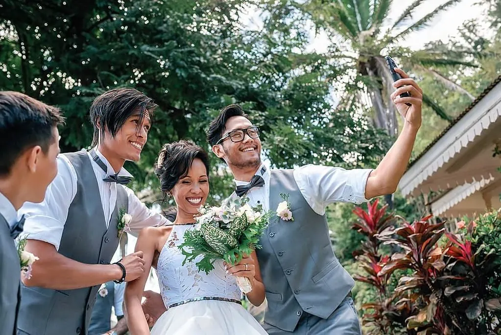 selfie with the bride in Arue Tahiti