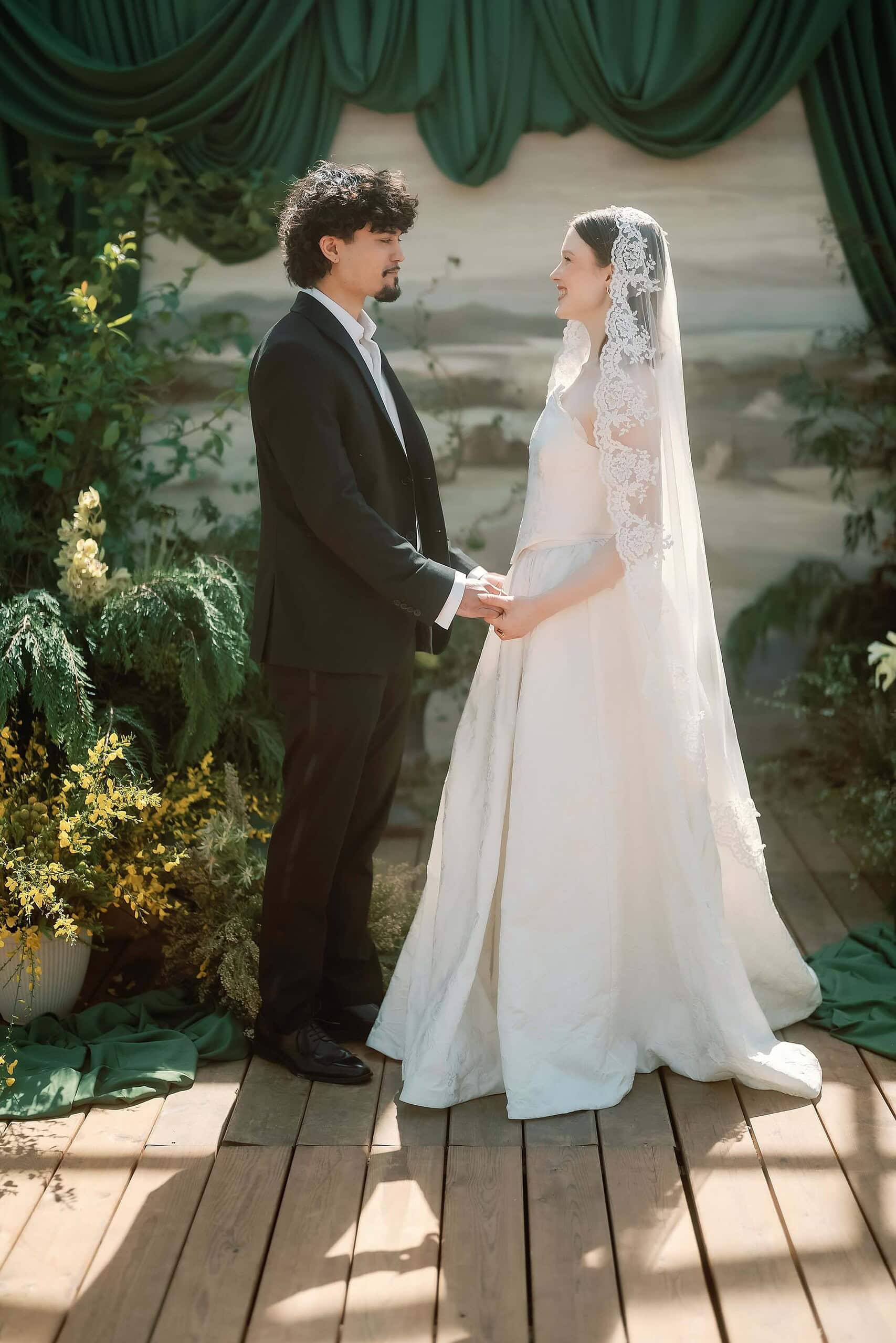 Minerva Vines Wedding Photographer